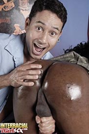 Gabriel milked Janet`s balls
